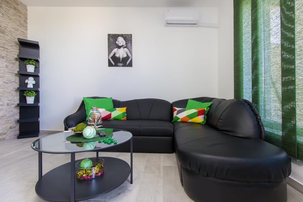 Apartments Slavica Šibenik Exteriör bild